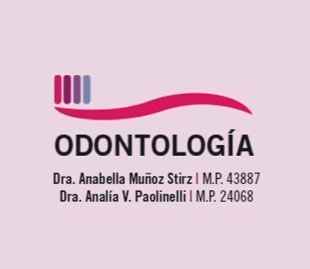 Dra. Anabella Muñoz Stirz • Odontóloga